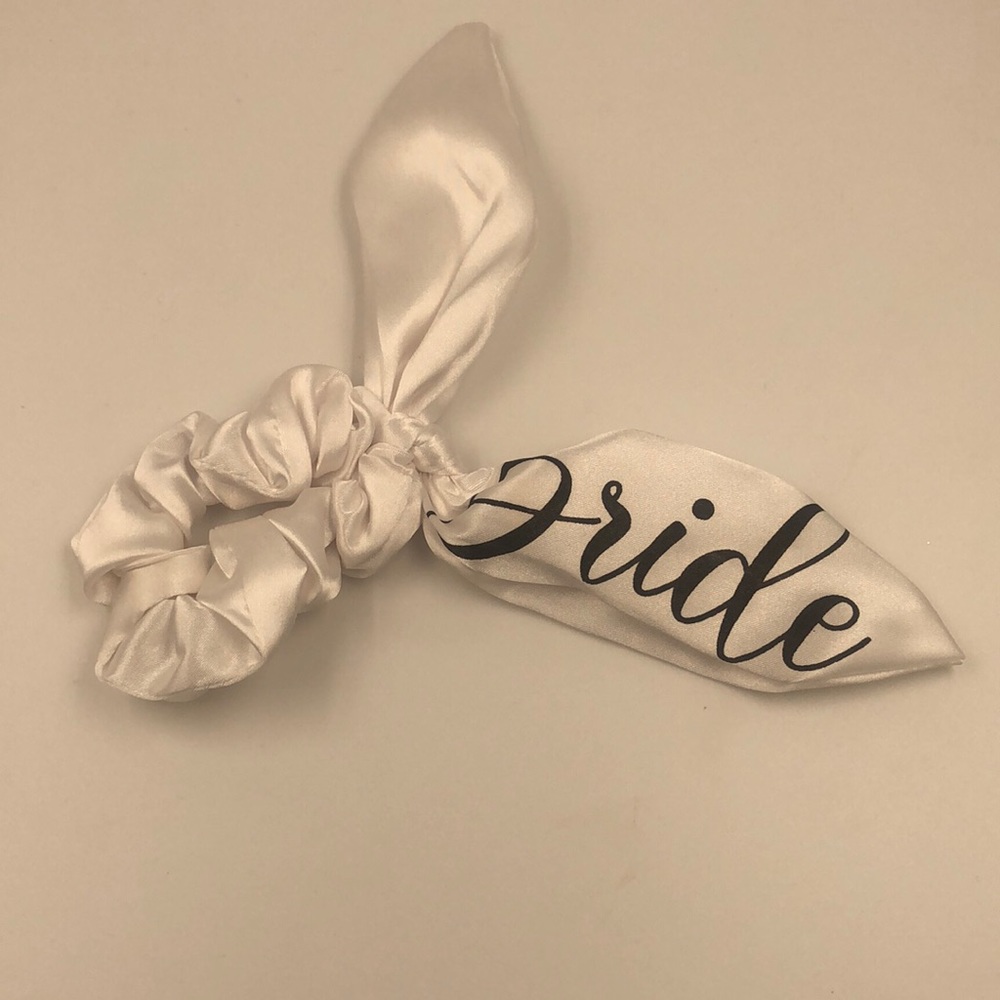 Women’s The Ring Box Scrunchie